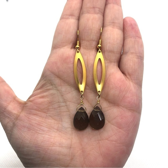 Matte Gold and Smokey Quartz Faceted Teardrop Earrings - Picture 5 of 7
